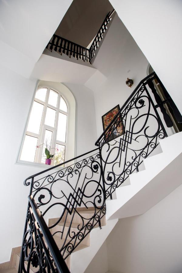 סובוטיקה Angeli Vila Apartments מראה חיצוני תמונה